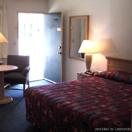 Kelseyville Motel Room photo