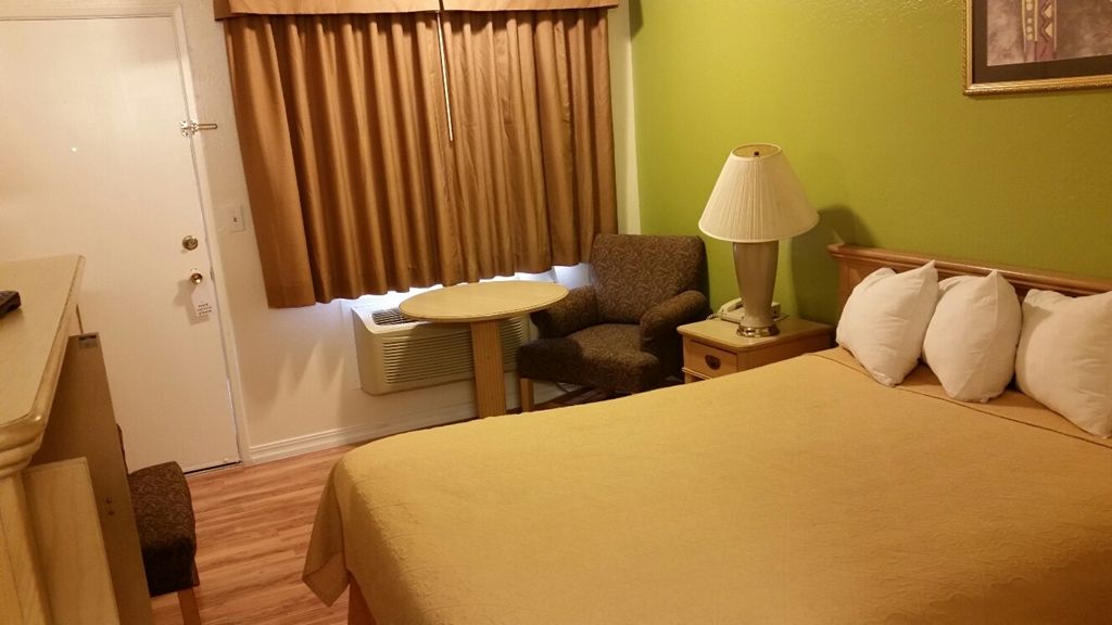 Kelseyville Motel Room photo